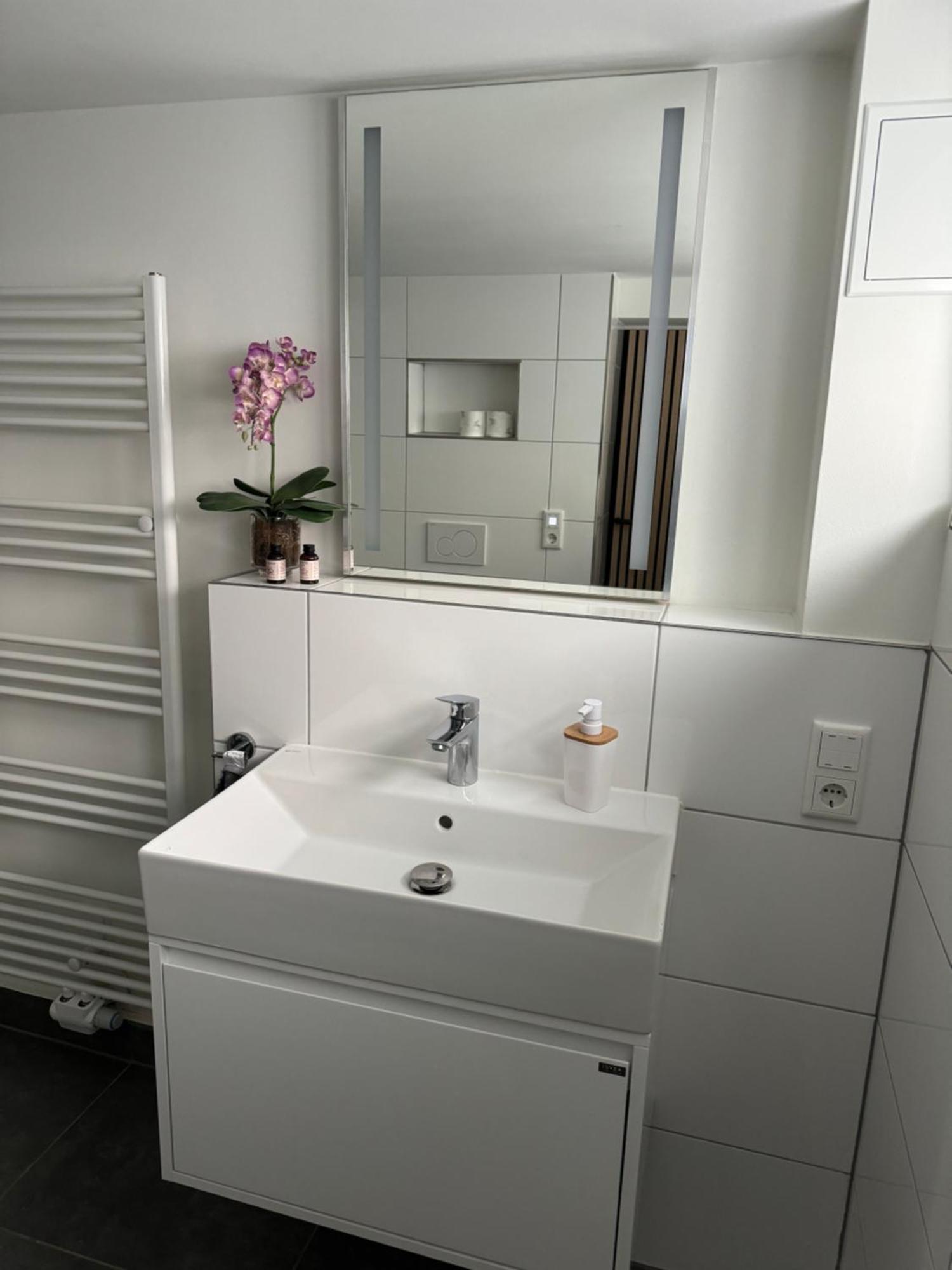 Modernes Apartment, Ruhige Lage, Stadtnah Келькхайм Экстерьер фото